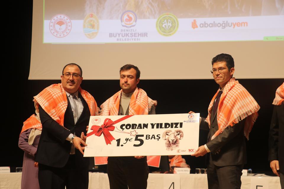 Denizli'de çobanlar bilgi yarışmasında ter döktü