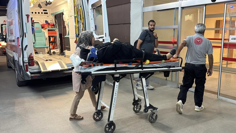İki otomobil çarpıştı: 4 yaralı