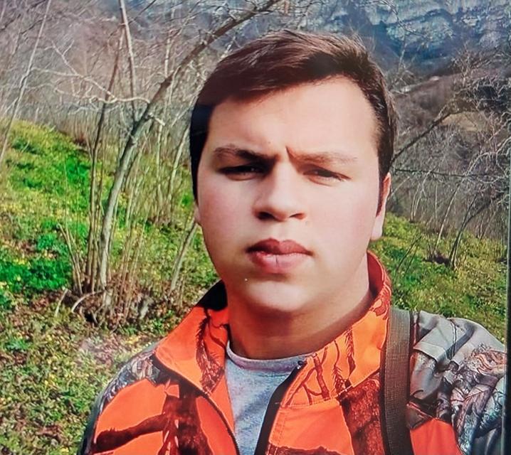 EHLİYETİNİ YENİ ALAN GENÇ, ARACIYLA BARAJ GÖLÜNE UÇARAK HAYATINI KAYBETTİ