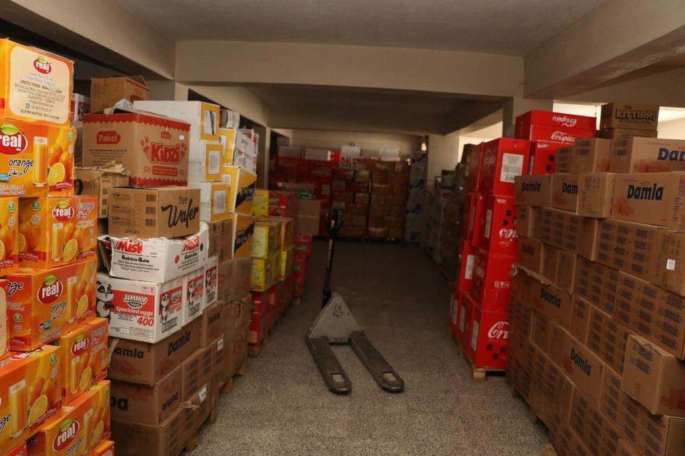 AĞRI'DA 23 KAMYON DOLUSU GÜVENİLİR OLMAYAN GIDA ÜRÜNÜ İMHA EDİLDİ