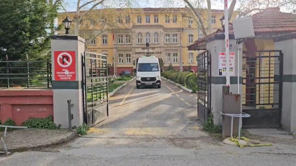 EDİRNE'DE 14 YAŞINDAKİ KIZ ÇOCUĞU OKUL BAHÇESİNDE ÖLÜ BULUNDU
