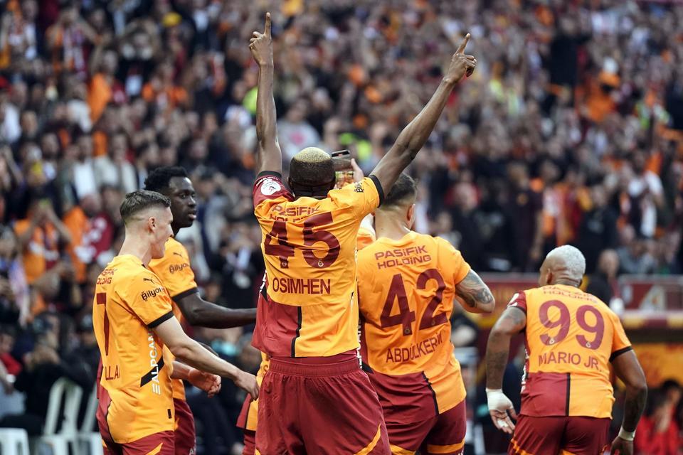 TRENDYOL SÜPER LİG: GALATASARAY: 2 - KAYSERİSPOR: 0 (İLK YARI)