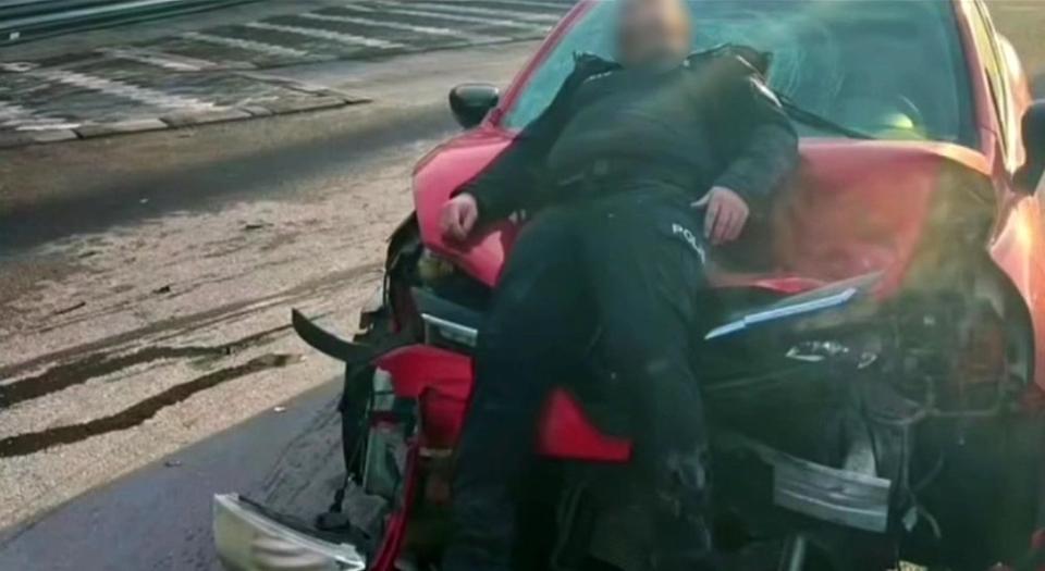 Aydın'da polis memuruna çarpan şüpheli tutuklandı