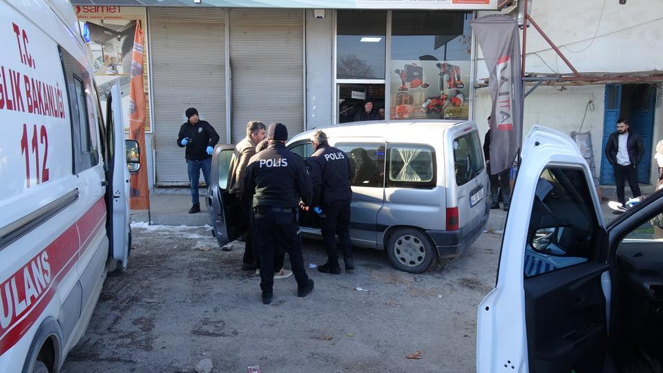 Kalp krizi direksiyon başında yakaladı