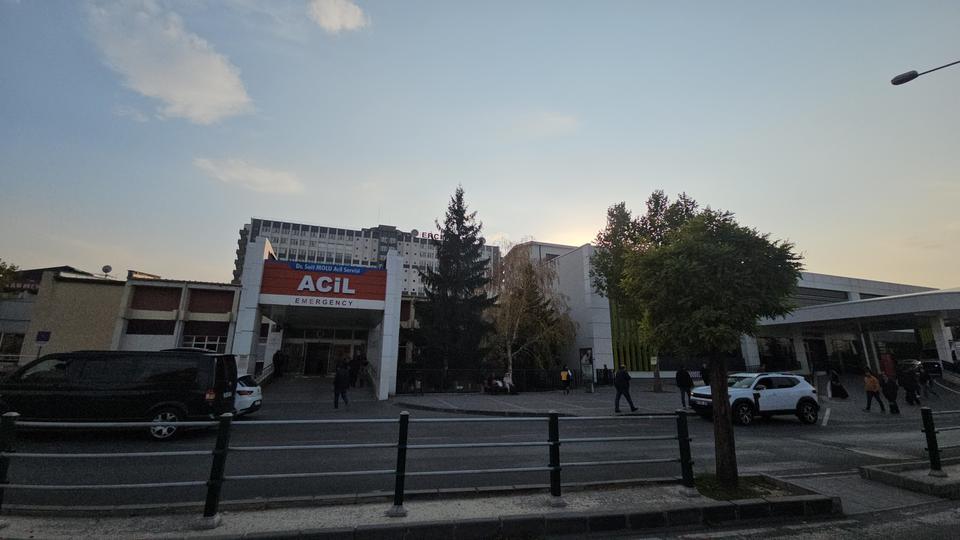 Okuldaki sucuk festivalinde 80 öğrenci hastanelik oldu