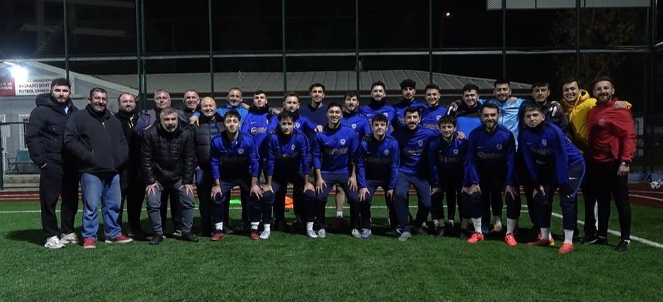 İmam ve esnaflar gençler için kulüp satın aldı