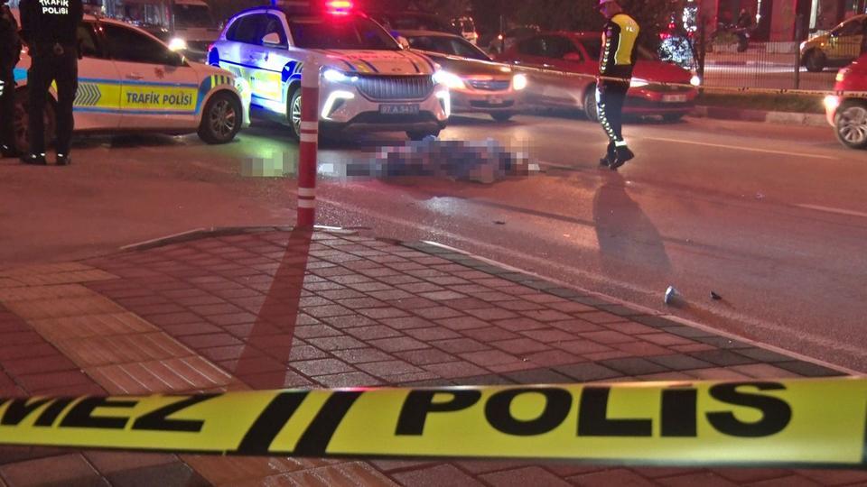 Adnan Menderes Bulvarı'nda kaza: Genç sürücü hayatını kaybetti