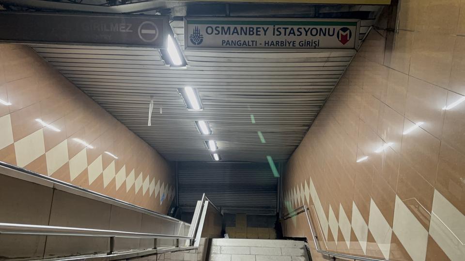 Raylara atlayan şahıs hayatını kaybetti