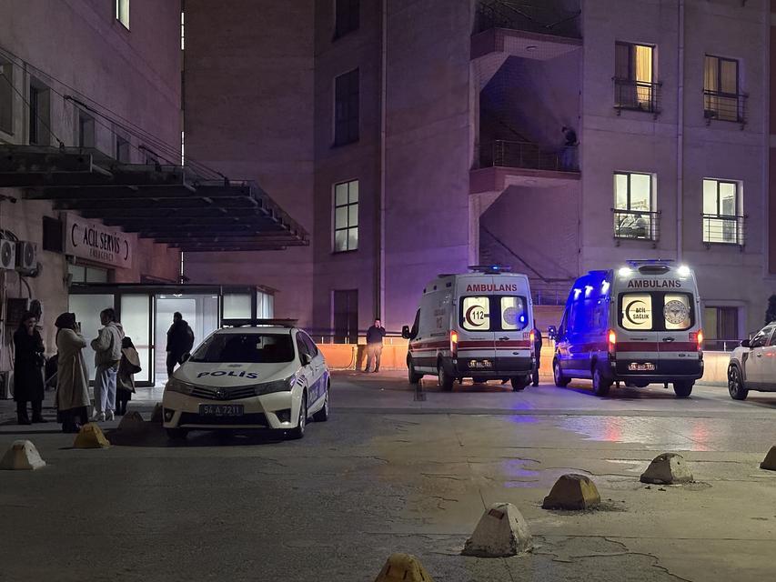 Arkadaşına kanser olduğunu söyleyen polis kendini vurdu