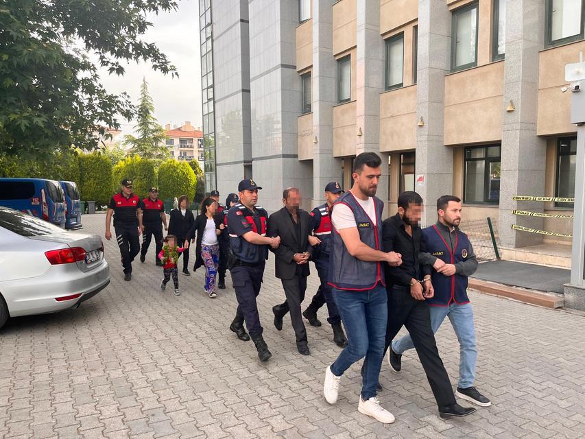 Aydın dahil 9 ilde hırsızlık yapan çete, son işinde yakayı ele verdi