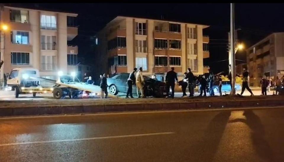 Kavşakta kaza: 5 yaralı