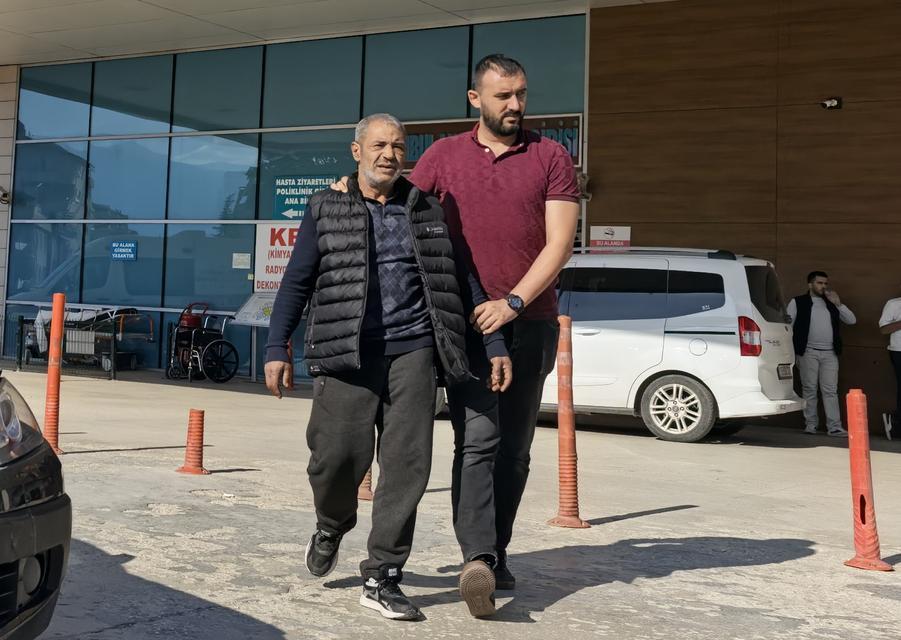 Uyuşturucu taciri kıskıvrak yakalandı