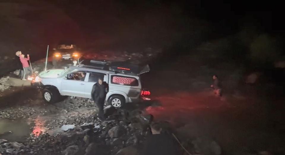 Yamaçtan düşerek yaralanan vatandaş kurtarıldı