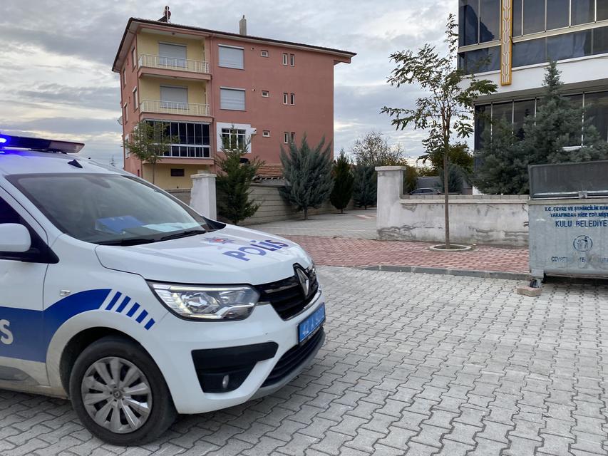 YAŞLI KADIN EVİNDE ÖLÜ BULUNDU