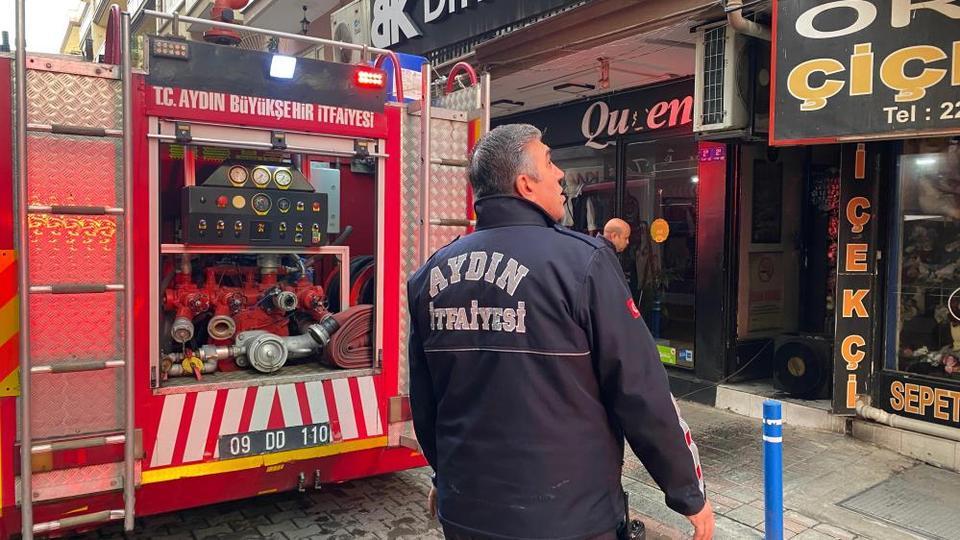 Aydın'da vatandaşların dikkati iş yerini yanmaktan kurtardı