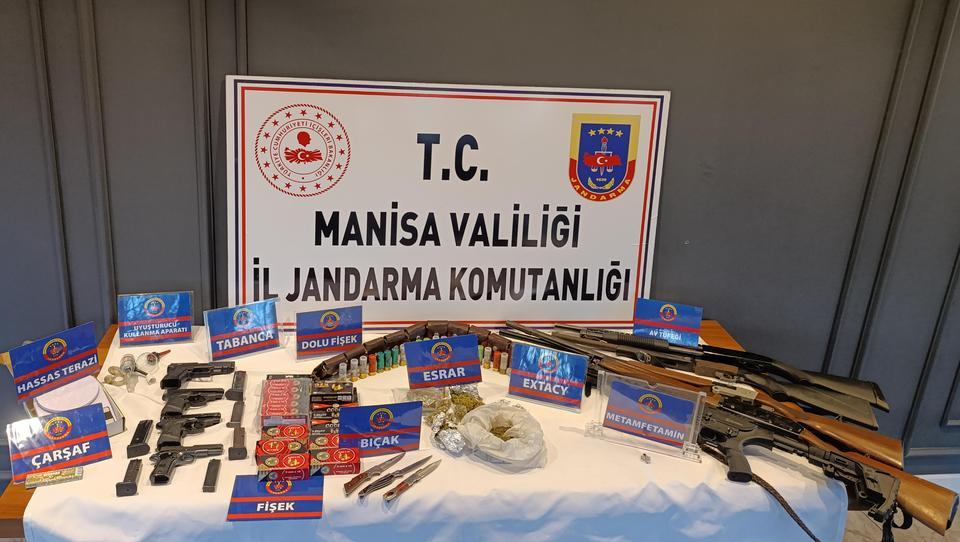 Jandarmadan 7 mahallede dev operasyon