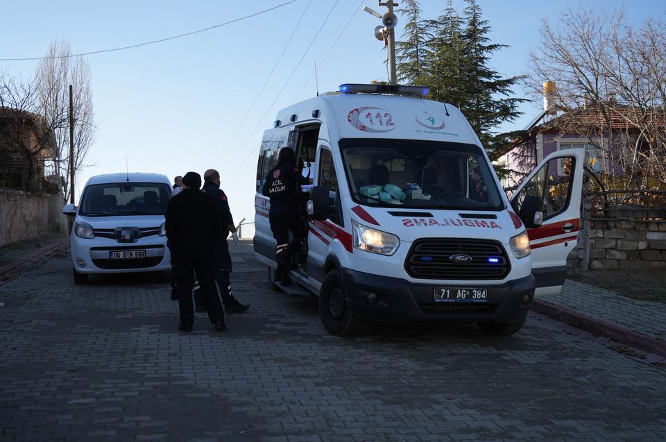 ALACAK VERECEK MESELESİ KANLI BİTTİ: KUZENİNİ TABANCAYLA VURDU