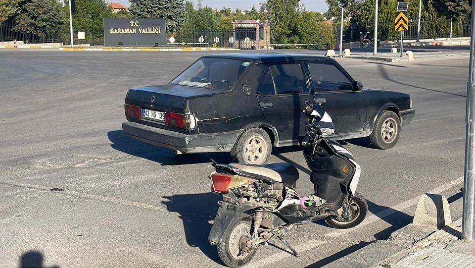 Otomobille elektrikli bisiklet çarpıştı: 1 yaralı