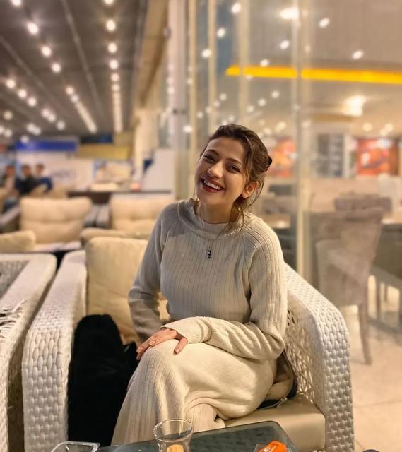 YOLUN KARŞISINA GEÇERKEN OTOMOBİLİN ÇARPTIĞI GENÇ SAĞLIK TEKNİSYENİ HAYATINI KAYBETTİ OLAY SONRASI KAÇAN OTOMOBİL SÜRÜCÜ YAKALANARAK TUTUKLANDI