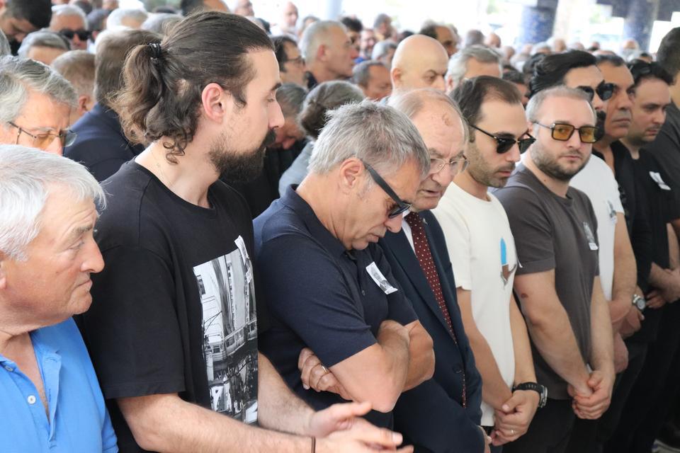 ERSUN YANAL'IN BABASI SON YOLCULUĞUNA UĞURLANDI