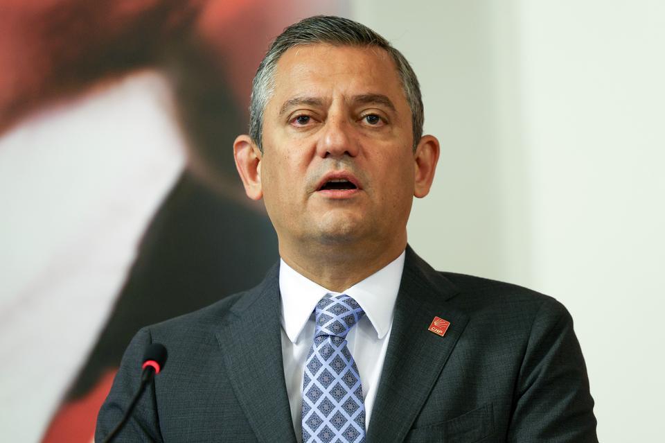 CHP LİDERİ ÖZEL: "DÜNYANIN EN GELİŞMİŞ ÜLKELERİNDE BAŞARILARININ ALTINDAKİ TEMEL FAKTÖR ULUSAL EĞİTİM PROGRAMLARININ OLMASI"