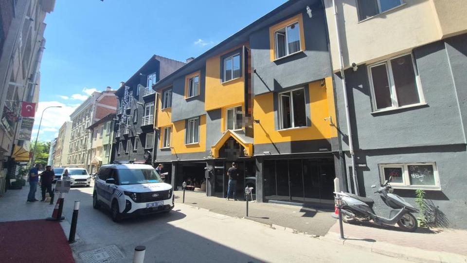 30 yaşındaki genç adam evinde ölü bulundu
