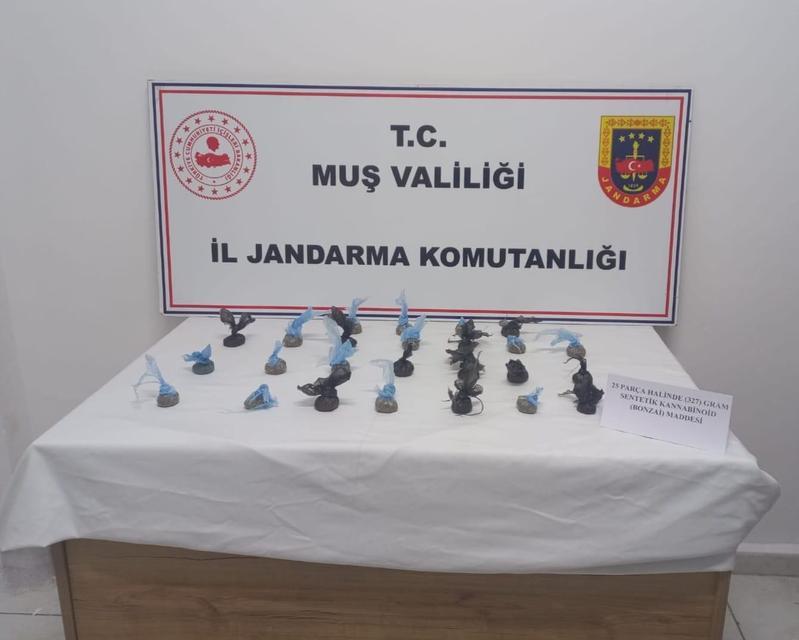 MUŞ'TA UYUŞTURUCU OPERASYONUNDA 3 TUTUKLAMA