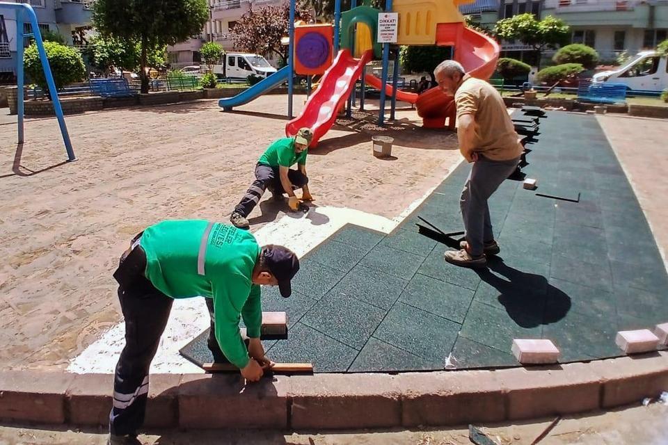 Efeler’de parklara güvenlik ve konfor dokunuşu