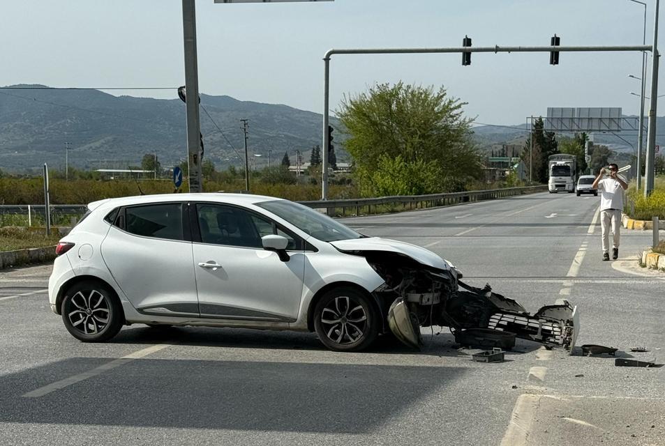 Aydın’da ışık ihlali kazaya neden oldu