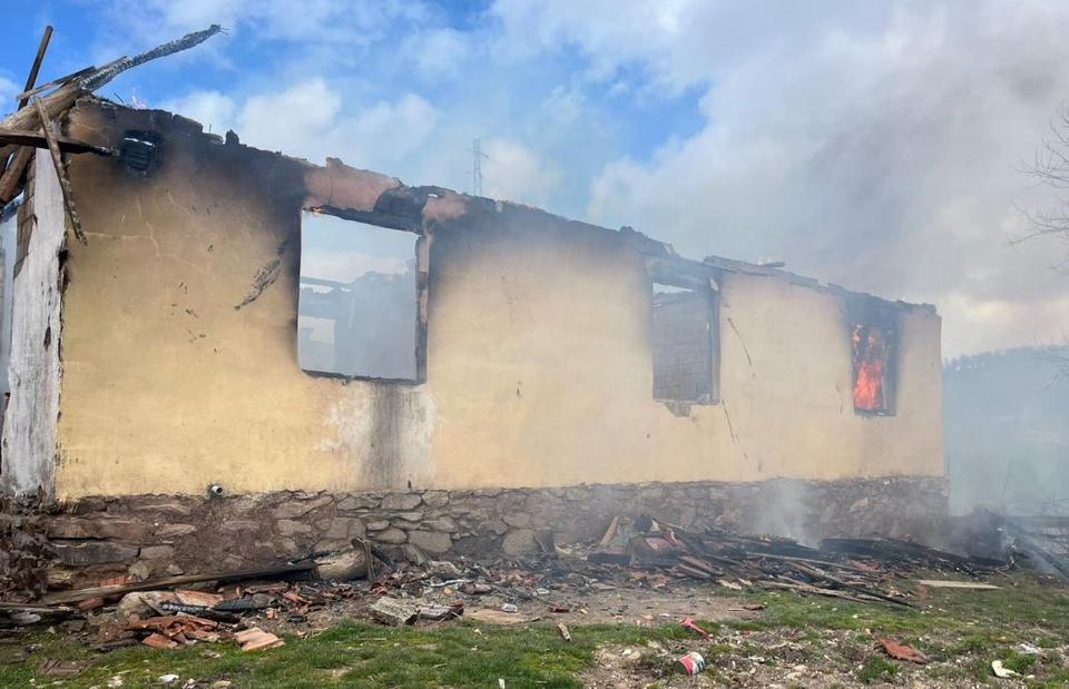 Sobadan çıkan yangında yaşlı kadın hayatını kaybetti