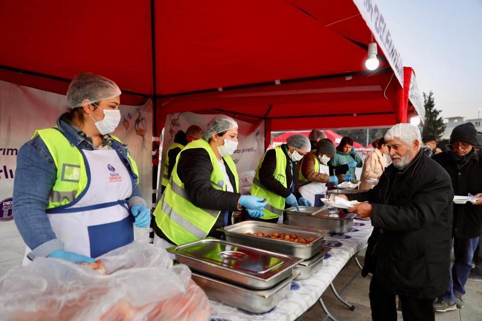 Didim'de vatandaşlar iftar sofrasında buluştu