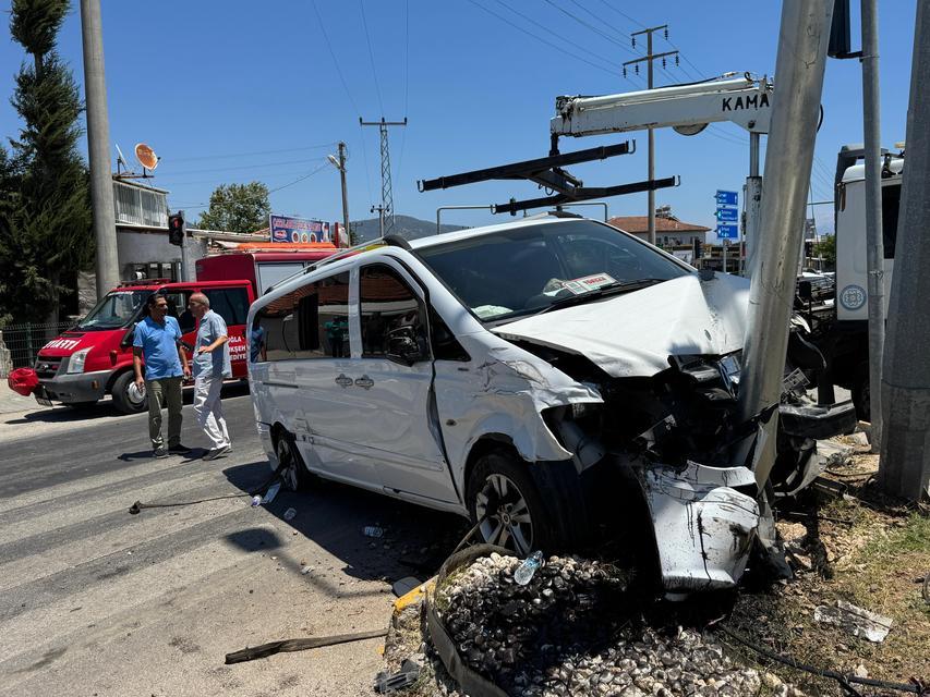 Trafik kazasında 11 kişi yaralandı