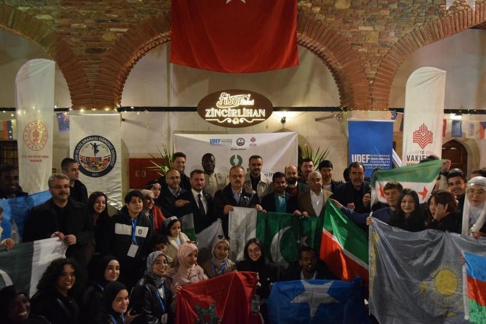 ADÜ Rektörü Kent, uluslararası öğrencilerin iftarına katıldı