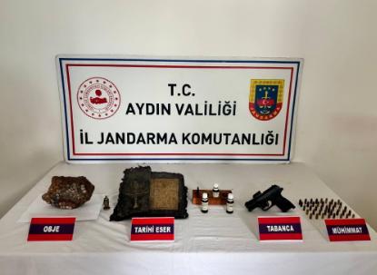 Jandarma bastı: Aydın’da Bizans dönemine ait tılsımlı kitap ele geçirildi