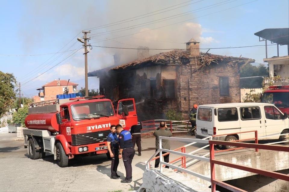 Aydın'da ev yangını korkuttu