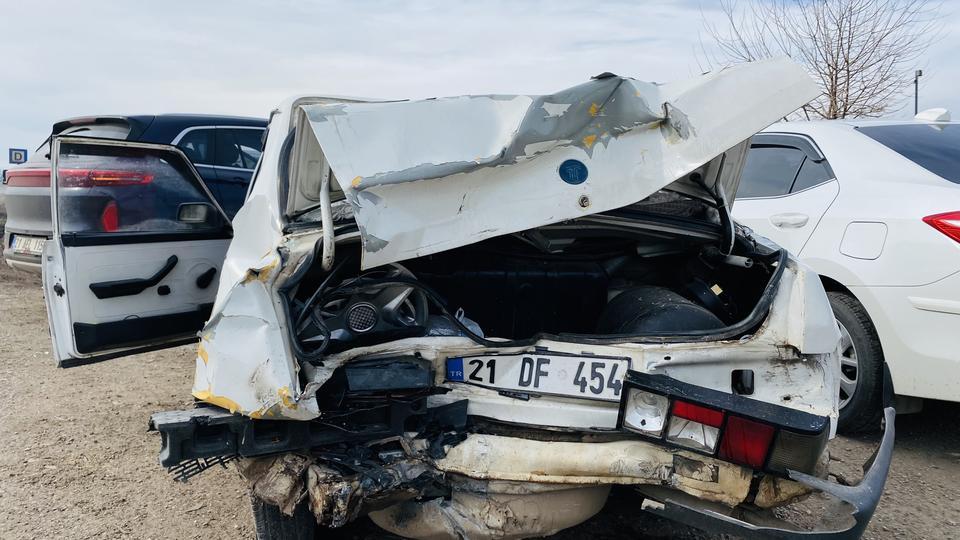 TOGG İLE ÇARPIŞAN TOFAŞ HURDAYA DÖNDÜ: 4 YARALI