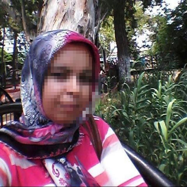 ACI OLAY: ANNE VE OĞLU KANLAR İÇİNDE BULUNDU, HASTANEYE KALDIRILDI MERSİN'DE ÇOCUĞU İLE BİRLİKTE KANLAR İÇİNDE BULUNUP HASTANEYE KALDIRILAN ANNENİN 13 YAŞINDAKİ KIZININ 2,5 YIL ÖNCE OKULDA BİR ÖĞRENCİ TARAFINDAN ÖLDÜRÜLDÜĞÜ ÖĞRENİLDİ