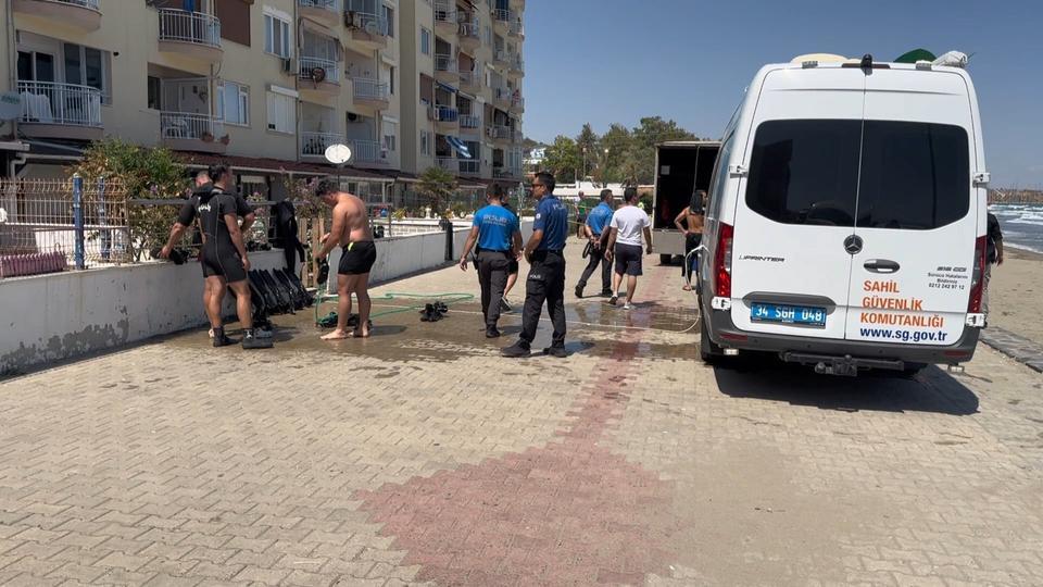 Denizde kaybolan genci arama çalışmalarında üçüncü gün
