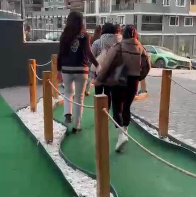 Masaj salonlarına fuhuş operasyonu: 15 gözaltı