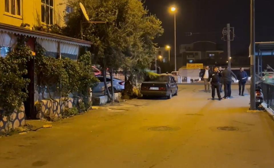 KIRAATHANEDE ÇIKAN TARTIŞMADA KAN AKTI: 1 ÖLÜ KUZENİNİN ALACAĞINI ALMAYA GİTTİĞİ KIRAATHANEDE TABANCAYLA VURULUP CANINDAN OLDU