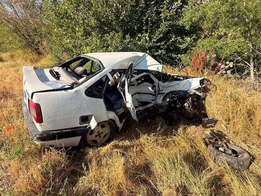 Otomobillerin çarpıştığı kazada bir kişi öldü 3 kişi yaralandı