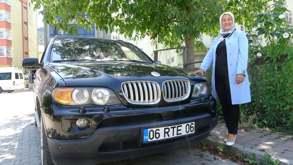 BU ARAÇ YOLDA GÖRENİ ŞAŞIRTIYOR: 06 RTE 06 GİRESUN'DA