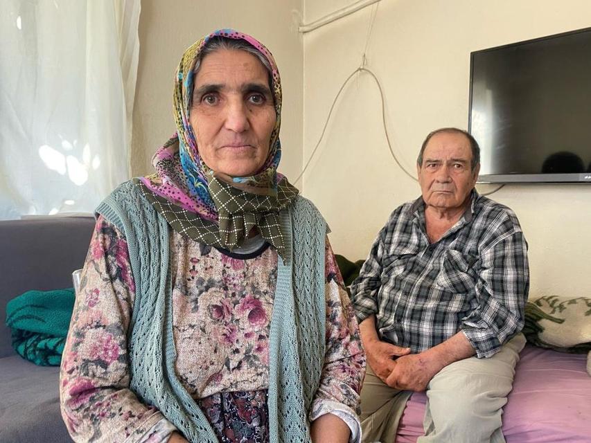 Felçli eşine 22 yıl baktı, sonsuzluğa uğurlandı