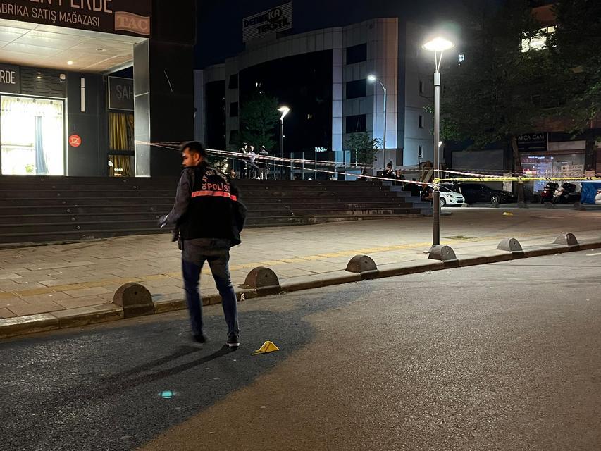 Tartıştığı husumetlisi tarafından silahla öldürüldü