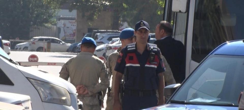 BAŞKAN İLKAY ÇİÇEK'İN MESAJLAŞTIĞI KADIN AVUKAT ÇIKTI