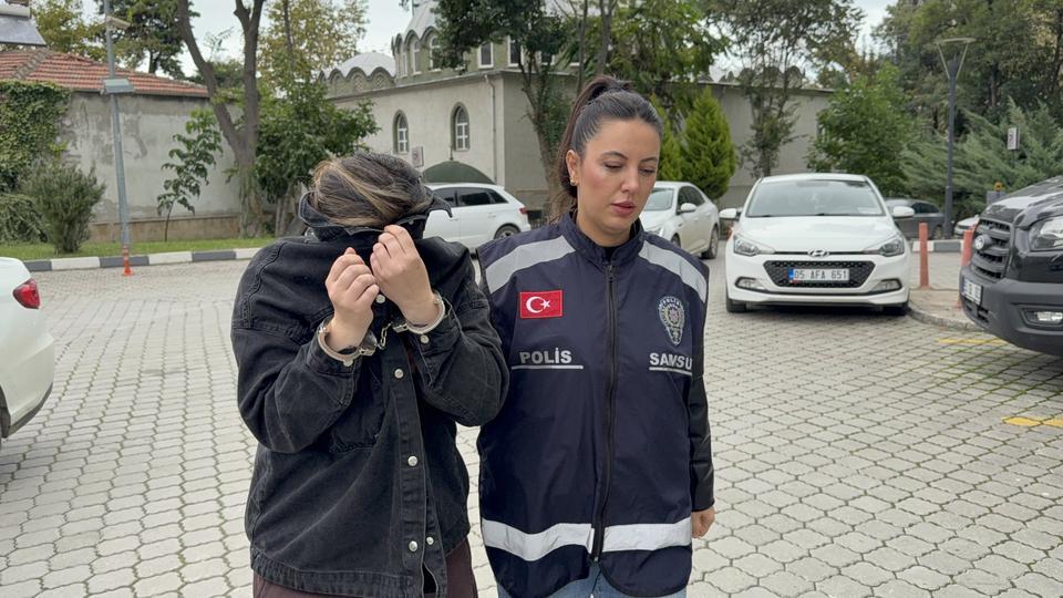 Baktığı yaşlı kadının hesabından kendi hesabına 78 bin lira aktardı, tutuklandı