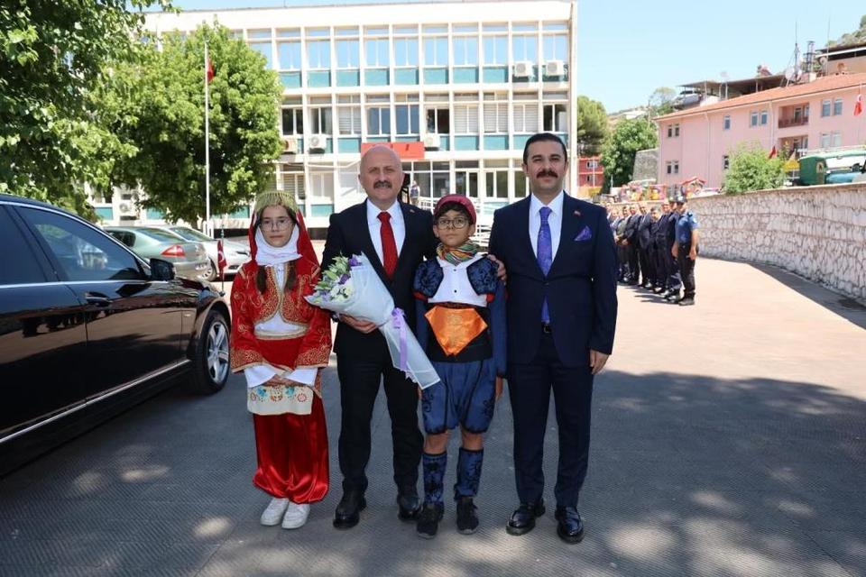 Vali Varol'dan Koçarlı'da yoğun mesai