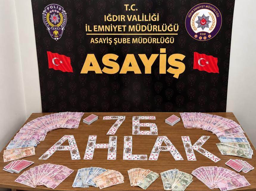 IĞDIR'DA KUMAR VE FUHUŞ OPERASYONLARI: 5 YABANCI UYRUKLU KADIN SINIR DIŞI EDİLDİ