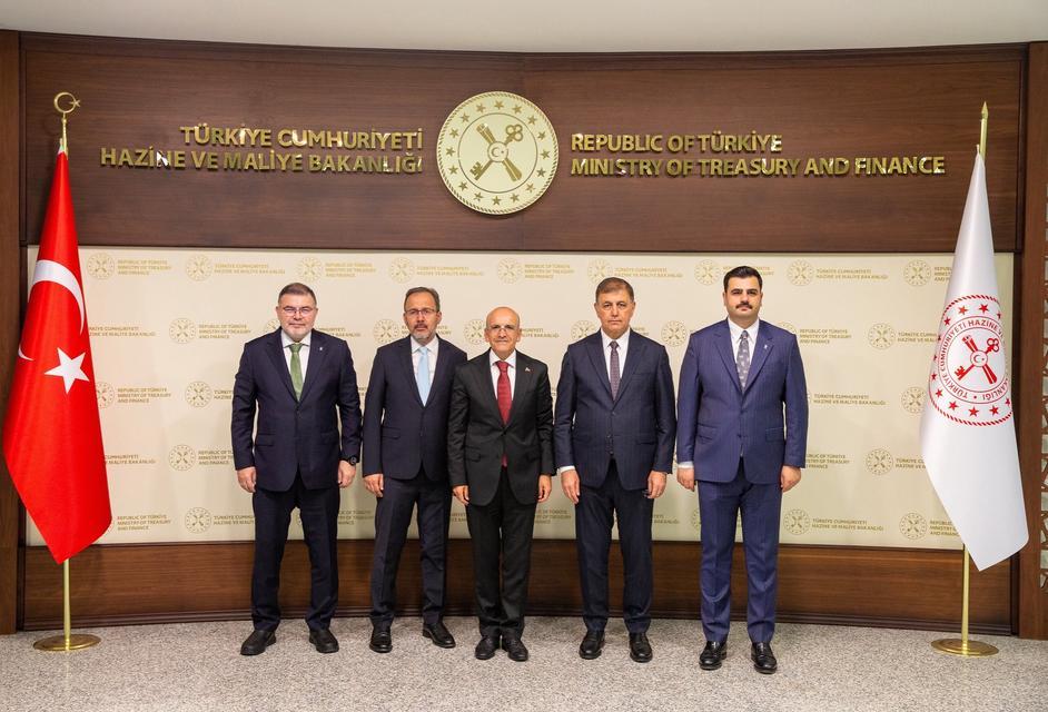 Aydın Birlik Masasına dil uzatan Acar'a, İzmir'den kapak gibi cevap