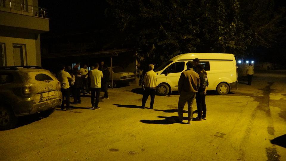 Yaşlı bir kadın evinde ölü bulundu
